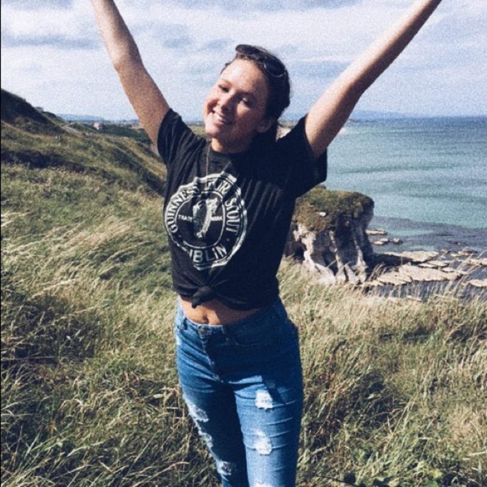 Meet your Posher, Annie